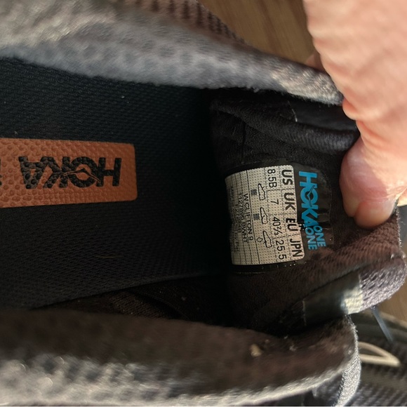 Hoka Clifton 9 Black White Athletic Running Shoes Sneakers Women’s Size 8.5 - Picture 14 of 14